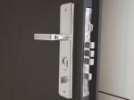 Заключваща система за входна врата